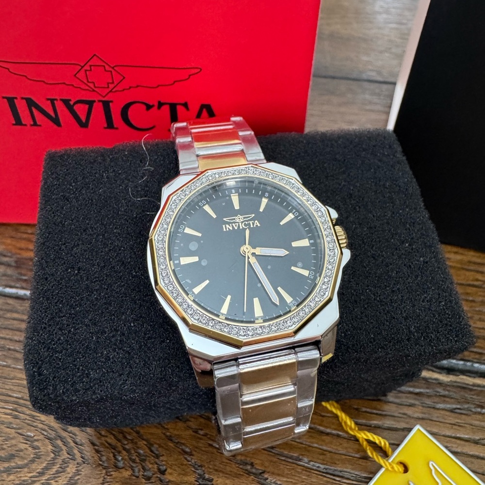 New Women’s two tones Invicta watch